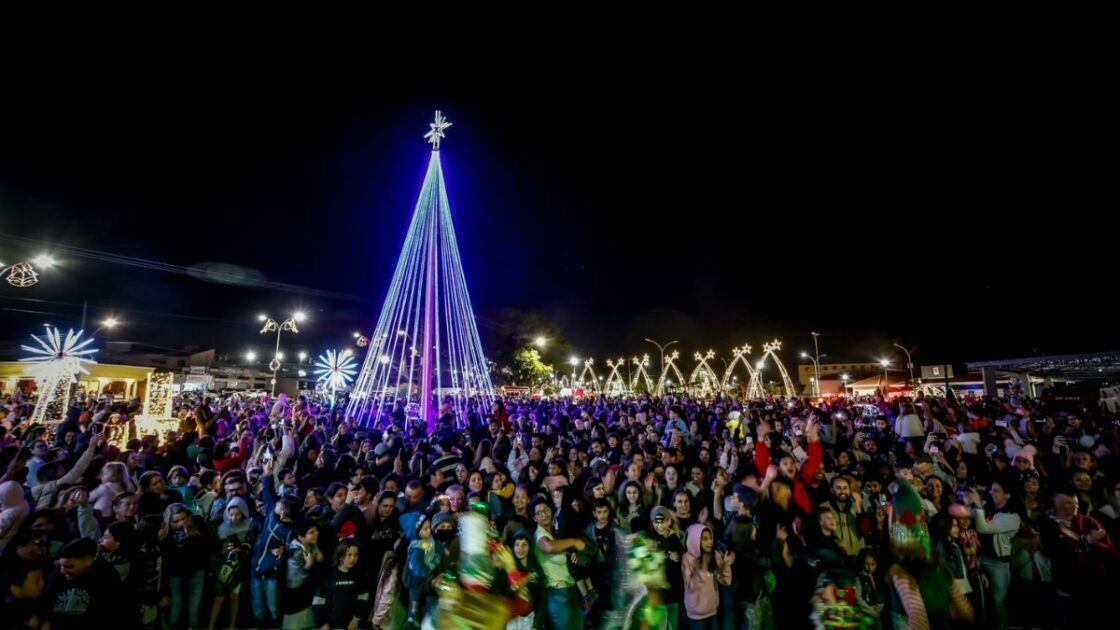 Confira a programação cultural do Natal Iluminado de quinta a domingo na praça da Bíblia