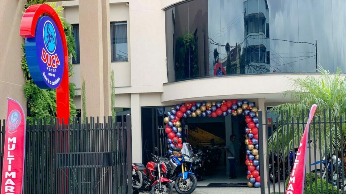Mais ampla e moderna, Duca Motos inaugura loja em novo endereço
