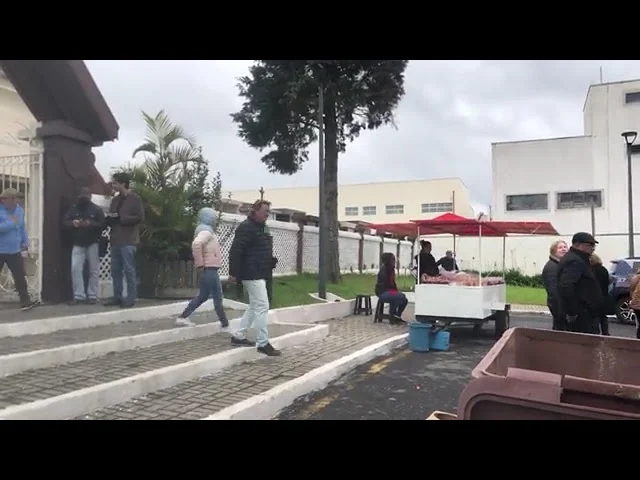 Cemitérios municipais ficam abertos até às 18:30 neste feriado de Finados!