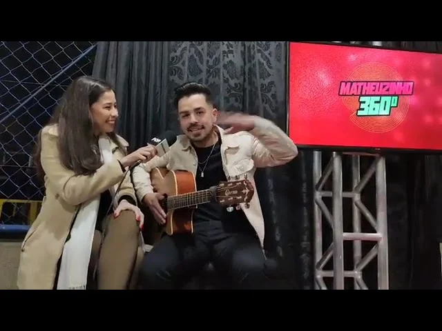 Matheus Souza lança seu primeiro EP ao vivo e antes do show trocou uma palavrinha com a gente! Dá u