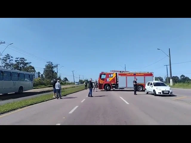 Acidente na Av. das Araucárias na manhã desta quarta-feira, 09/11.
