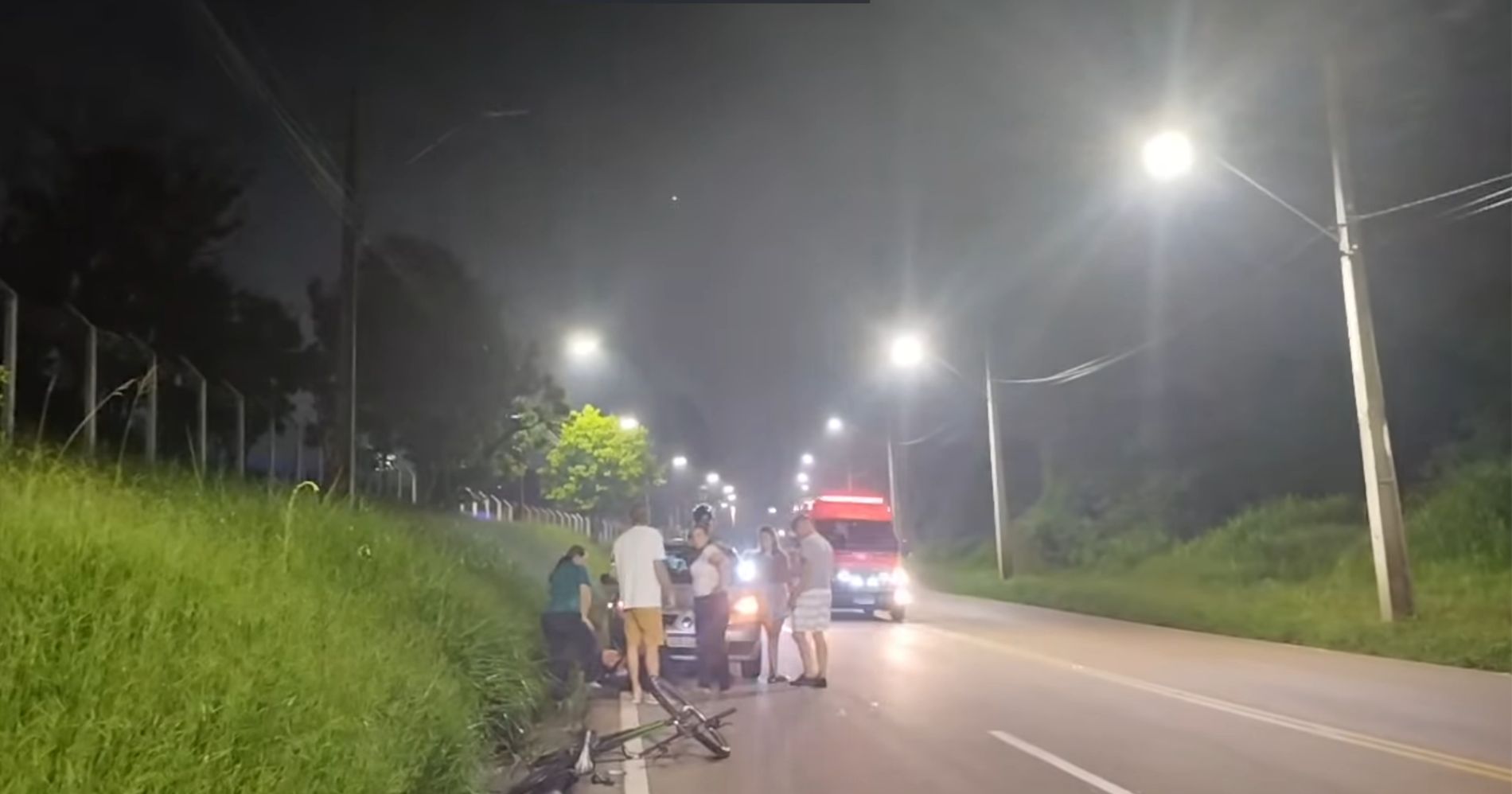 Ciclista sofre acidente na PR421