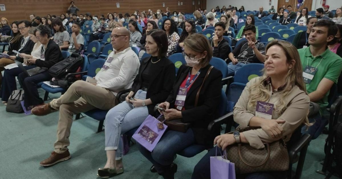 Conferência Municipal dos Direitos da Criança e do Adolescente reúne cerca de 200 pessoas