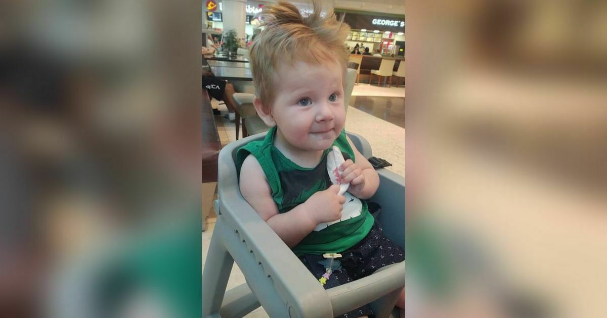 Morre bebê milagre, que havia sido operado ainda no ventre da mãe
