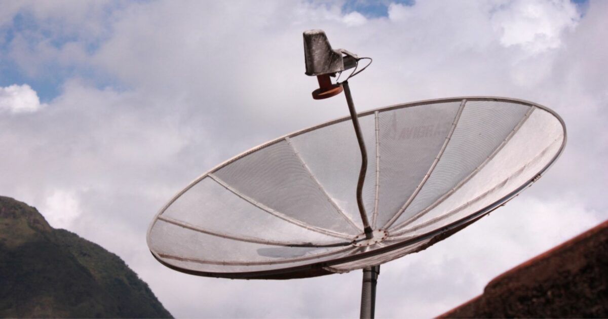 Famílias inscritas no CadÚnico podem fazer a troca gratuita da sua antena parabólica convencional
