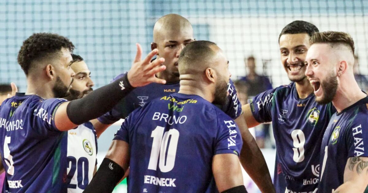 Voleibol de Araucária detonou o Vôlei Futuro (SP) na estreia da Superliga B