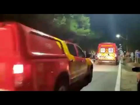 Final de semana começa com acidente em Lagoa Grande