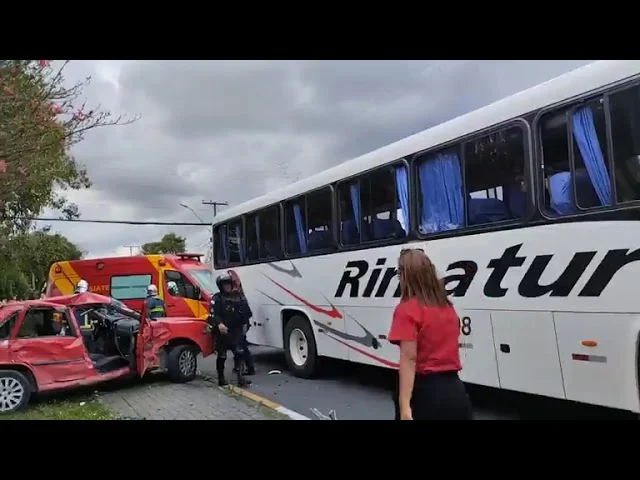 Acidente grave na rua Rua Irmã Elizabeth Werka