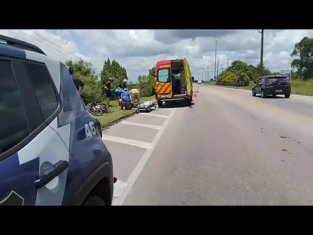 Ambulânica do Corpo dos Bombeiros é acionada para atender ciclista