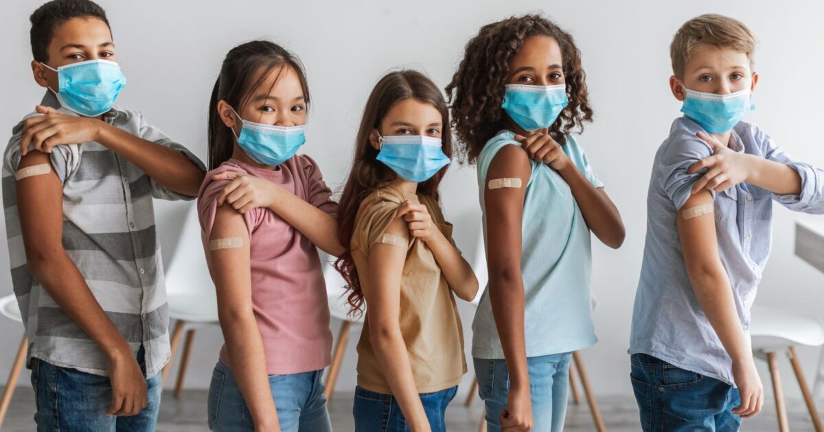 Araucária recebe doses da vacina contra a Covid-19 destinada a doses de reforço infantil