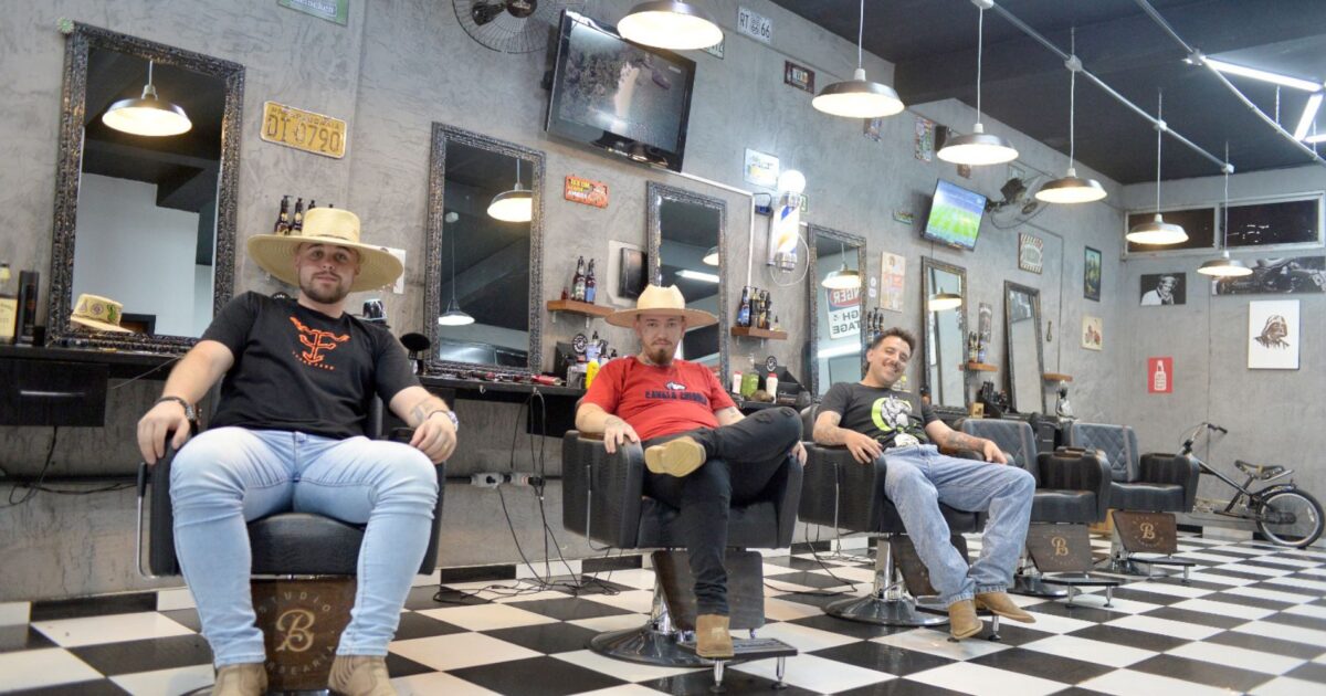Barba, cabelo e bigode: barbeiros araucarien­ses estão conquistando celebridades