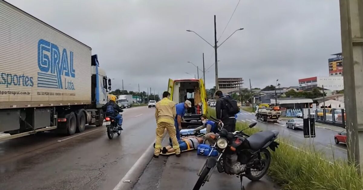 Homem é atropelado após tentar cruzar a BR 476