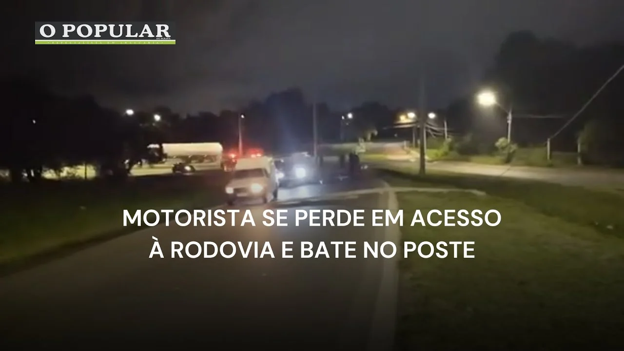 Motorista se perde em acesso à rodovia e bate no poste