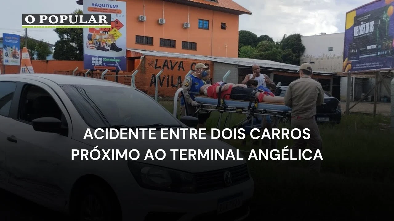 Acidente entre dois carros próximo ao Terminal Angélica