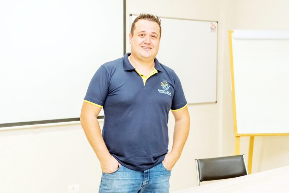 Conecta Solar Araucária apresenta as principais vantagens de se investir em painéis solares