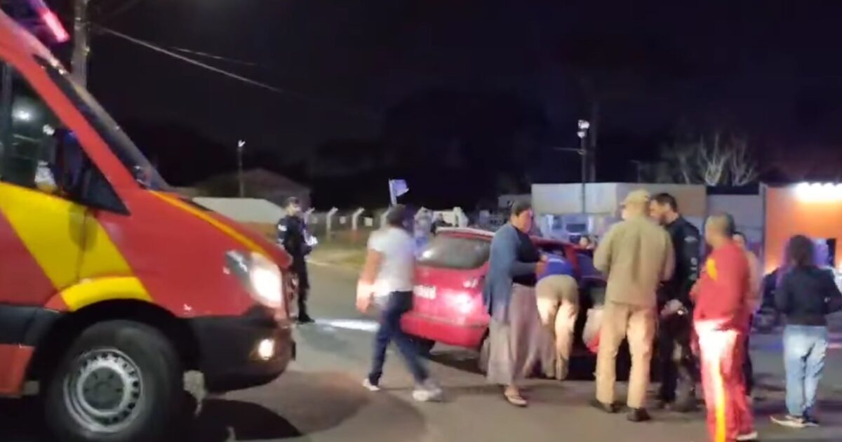 Noite de sexta-feira inicia com acidente de carro