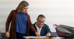 As matrículas para o segundo semestre do EJA estão abertas e agora são oferecidas vagas para ensino à distância
