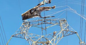 Copel alerta sobre os riscos de soltar pipas e balões próximo às redes elétricas