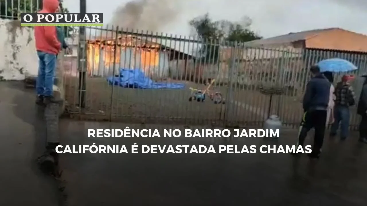 Residência no bairro Jardim Califórnia é devastada pelas chamas