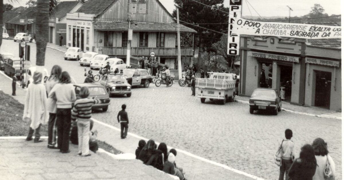 Terezinha Poly: A Praça Vicente Machado em 1970