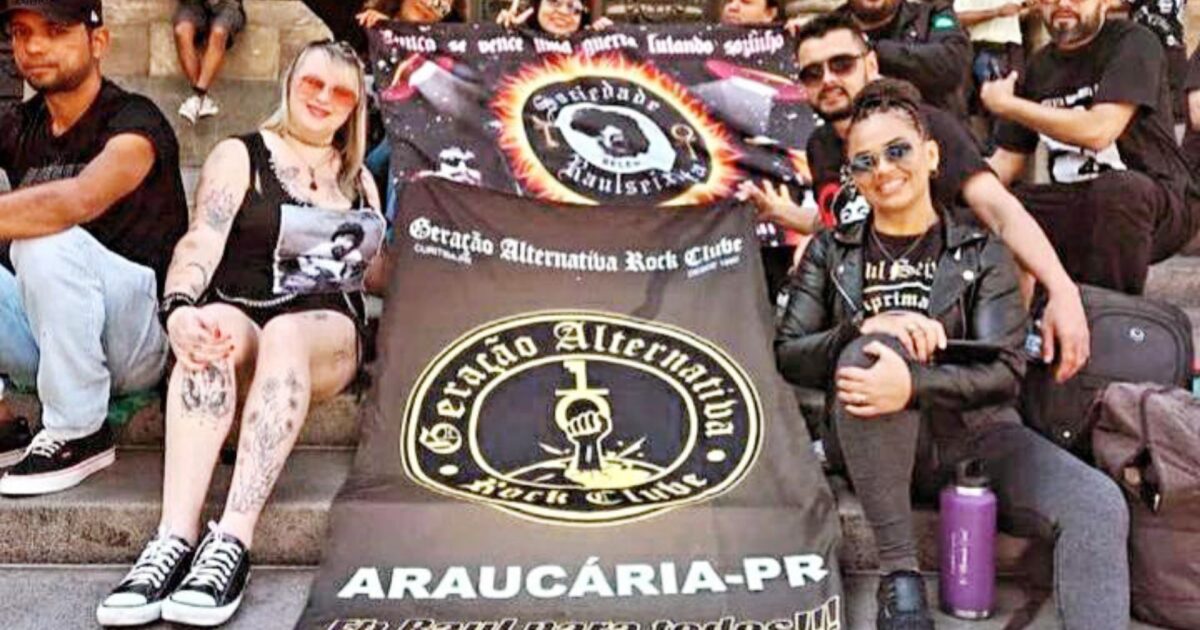 Araucarienses que integram fã clube de Raul Seixas participam da passeata  Raulseixista em São Paulo - O Popular do Paraná