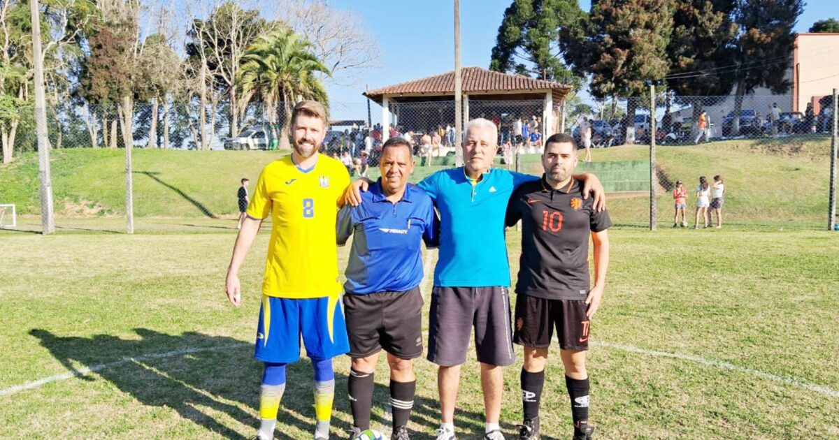 Argentina e Holanda farão a decisão da Copa do Mundo do Clube de Campo no domingo (20)