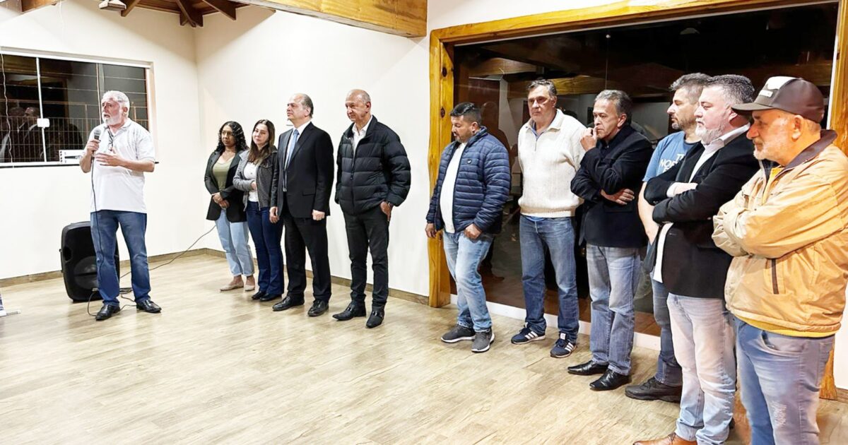 Com as bençãos de Ricardo Barros, Vitor Cantador assume presidência do PP