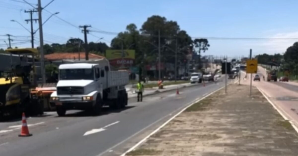Trecho sentido Contenda tem obras de manutenções no asfalto