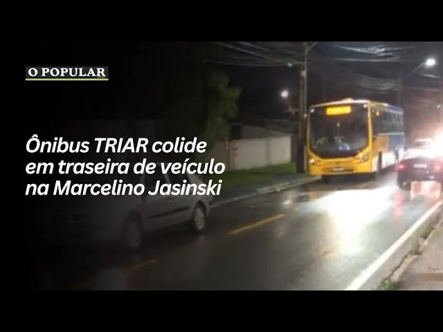 Ônibus TRIAR colide em traseira de veículo na Marcelino Jasinski