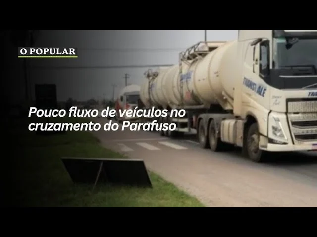 Pouco fluxo de veículos no cruzamento do Parafuso