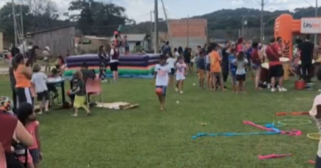 Comunidade Rio Negro realiza ação social para as crianças