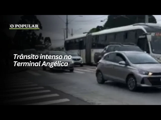 Trânsito intenso no Terminal Angélica