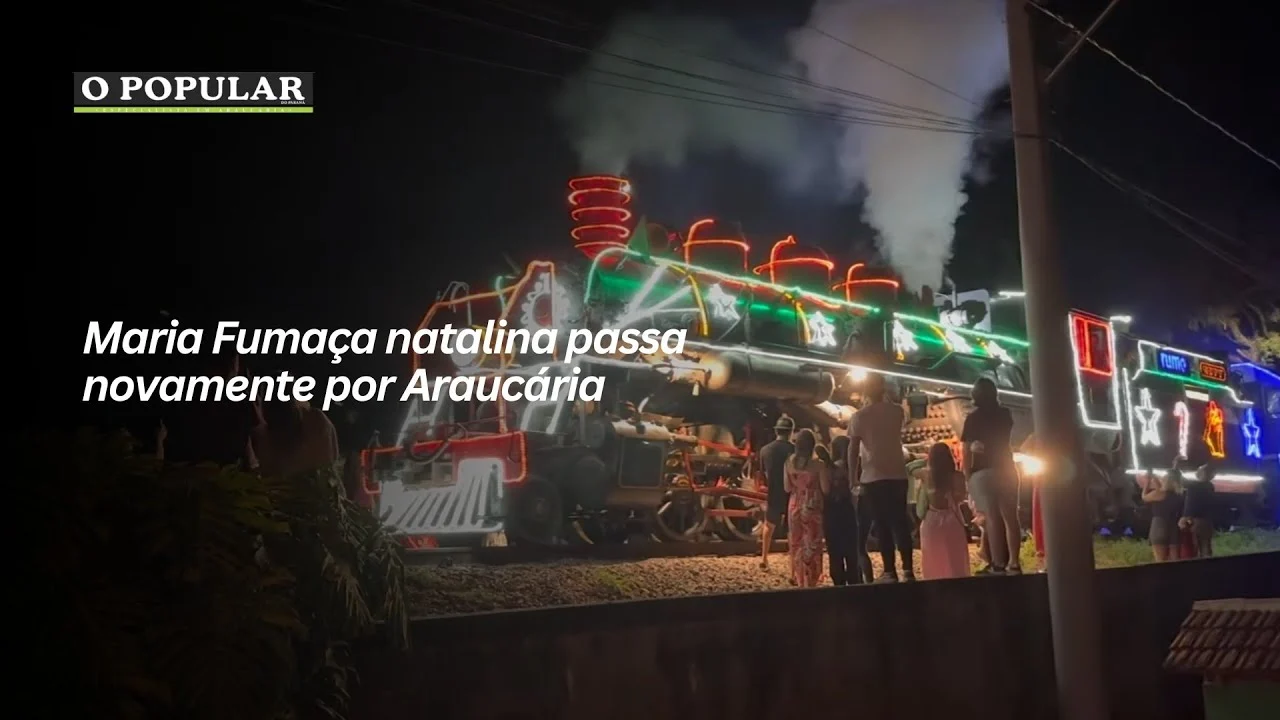 Maria Fumaça natalina passa novamente por Araucária.