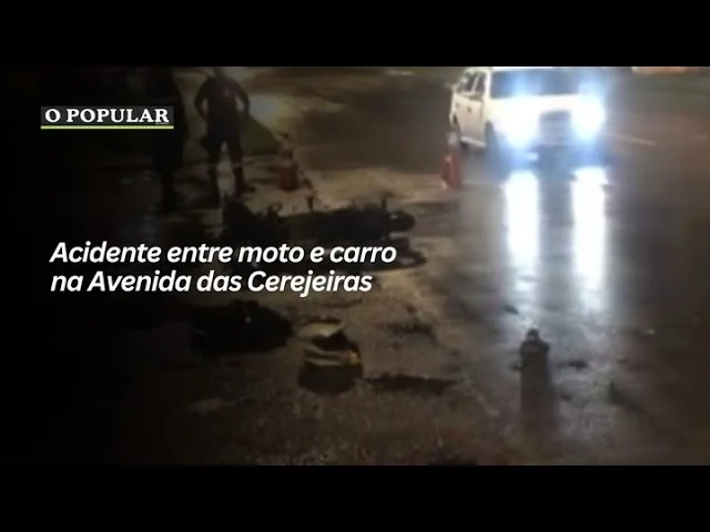 Acidente entre moto e carro na Avenida das Cerejeiras