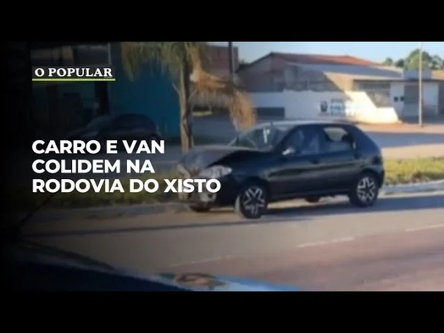 Carro e van colidem na Rodovia do Xisto