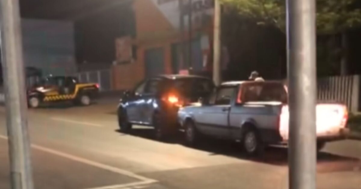 Colisão entre dois carros na Av. Archelau Almeida Tôrres