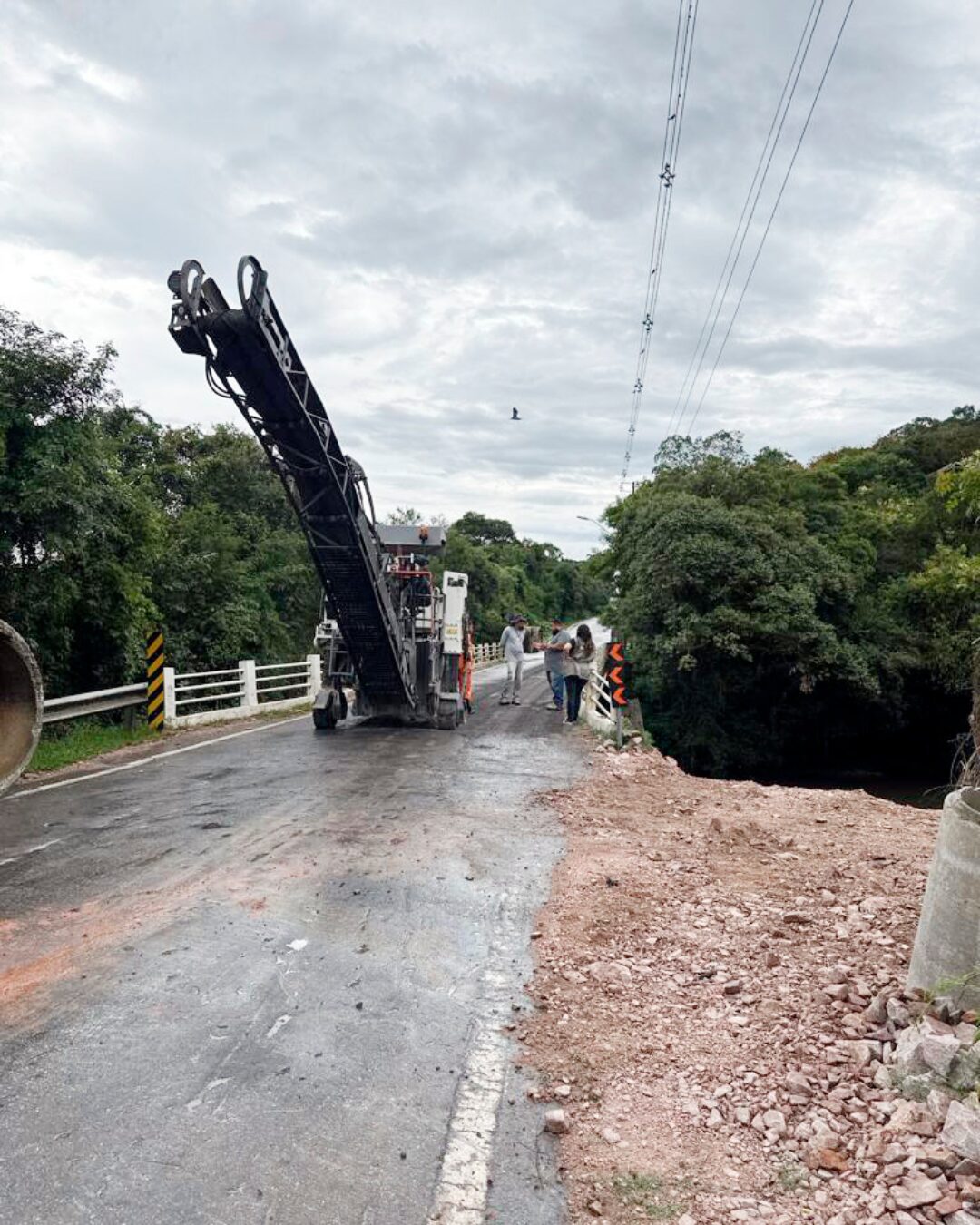 Por que a obra da ponte sobre o Rio Passaúna pode durar até 12 meses?