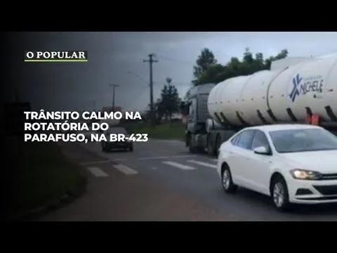 Trânsito calmo na rotatória do Parafuso, na BR-423