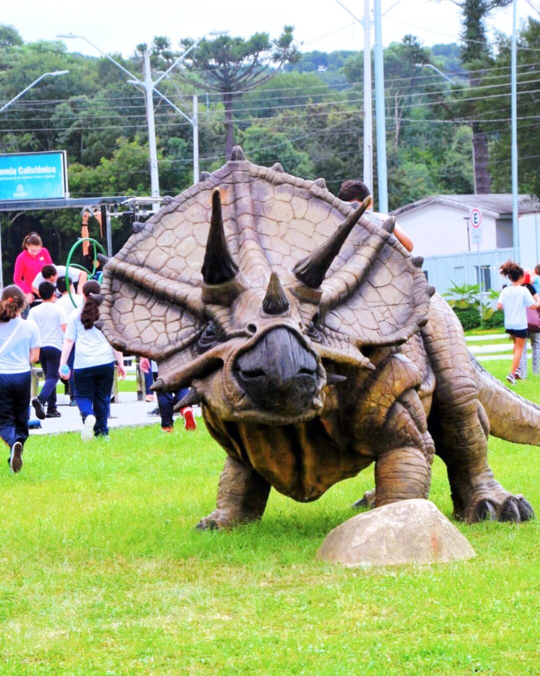 Últimos dias! Exposição Parque dos Dinossauros vai só até domingo (31)