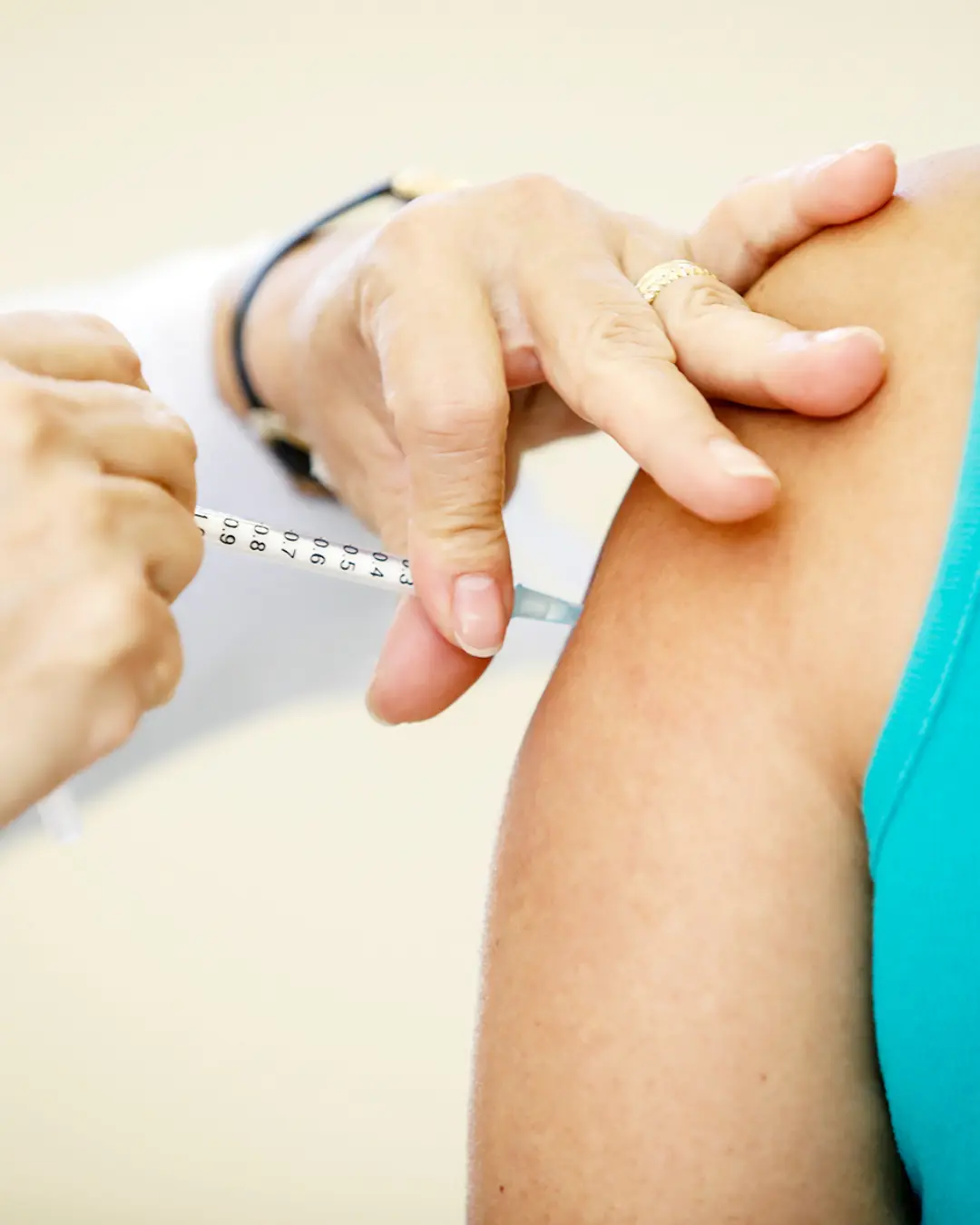 Araucária aplicou 1.784 doses de vacinas no Dia D de Vacinação  