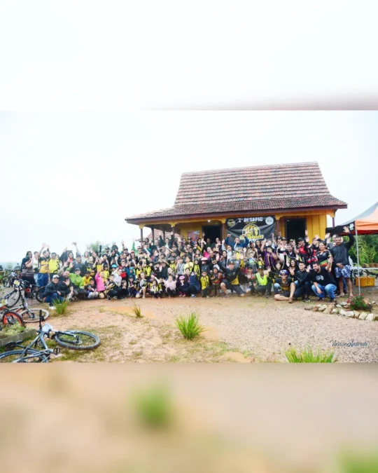 Imagem de destaque - Chuva trouxe emoção e adrenalina ao 2º Desafio da Escolinha de Mountain Bike Shalom Kids  