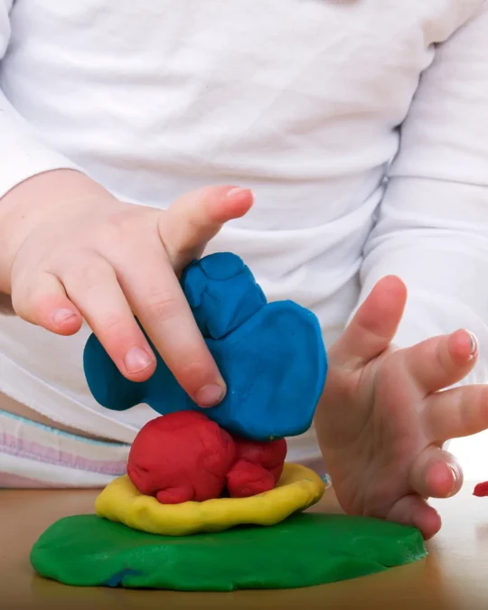 Imagem de destaque - Coluna SMED: A importância do brincar na primeira infância