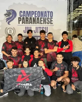 Lutadores de jiu jitsu fizerem bonito no Paranaense da modalidade