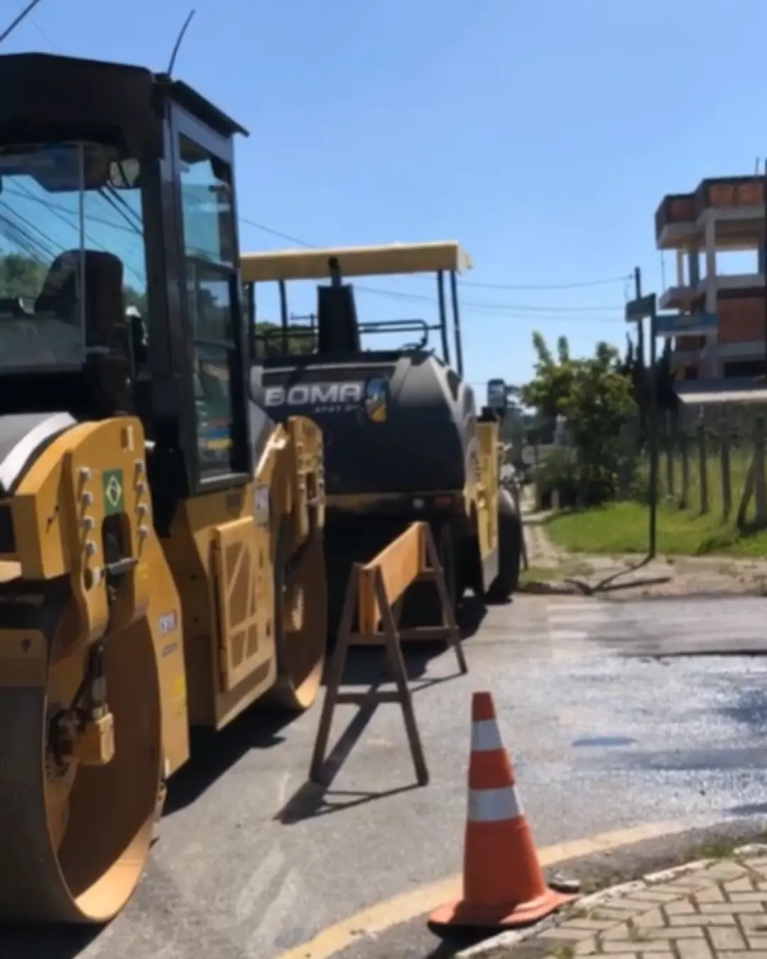Rua Alberto Karas interditada para melhorias no asfalto