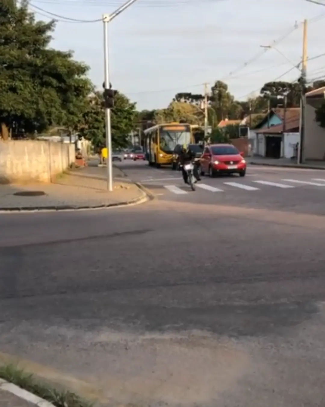 Novo Conjunto Semafórico no Bairro Tindiquera