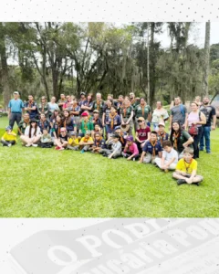 Grupo de escoteiros Gralha Azul atende estudantes de escolinha infantil com diversas atividades