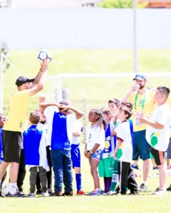 Projeto “Gol do Brasil” está com inscrições abertas para crianças e adolescentes