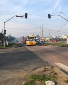 Trânsito intenso na Av. Das Araucárias