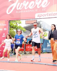 Casal de atletas supera os desafios da Maratona de Jurerê