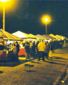 Terezinha Poly: Feira Gastronômica Noturna